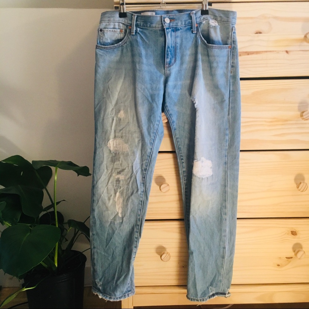 Gap boyfriend light wash jeans